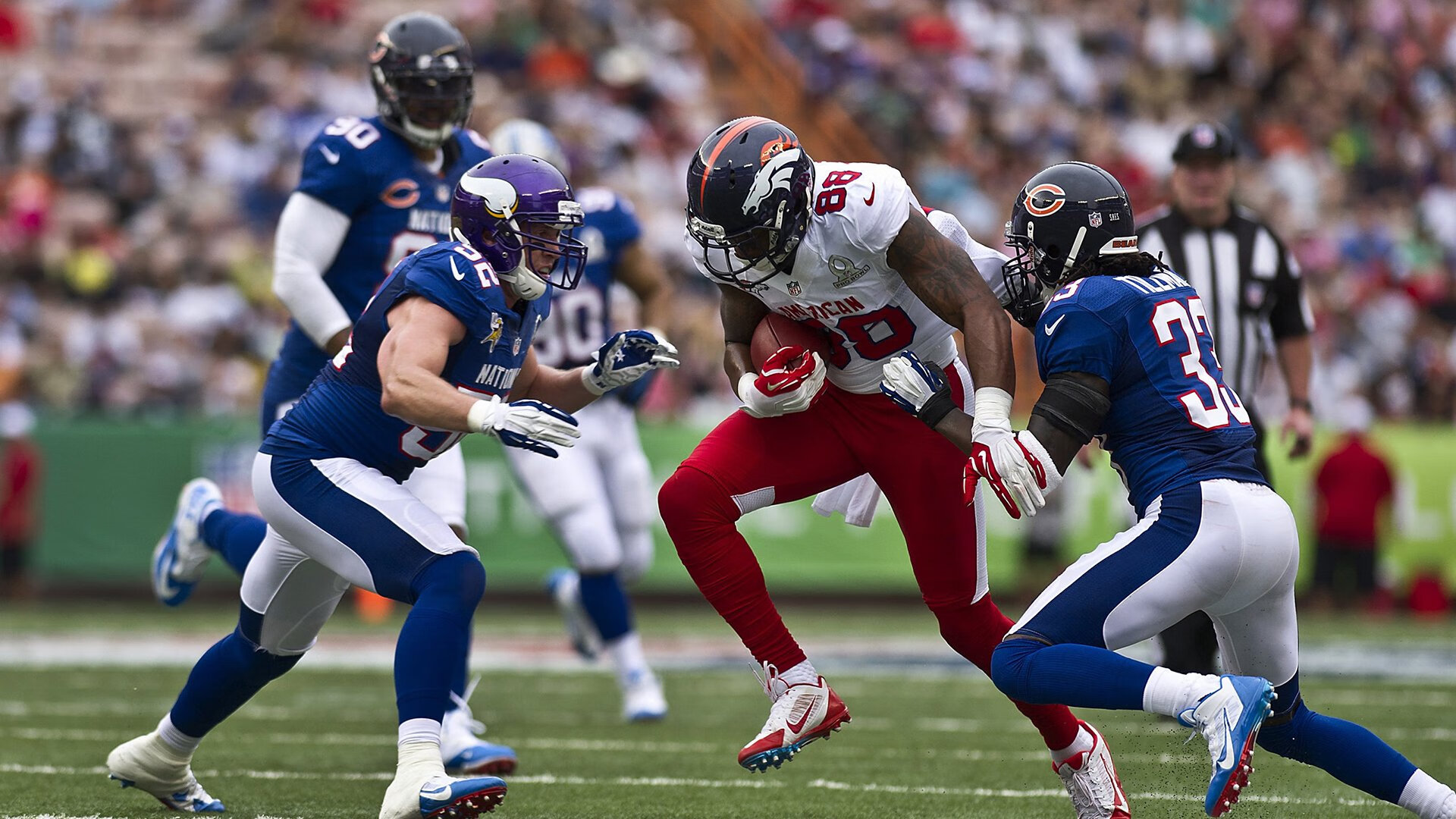 “三叉湖飞盘赛:飞盘对决让田径场充满空中热力”