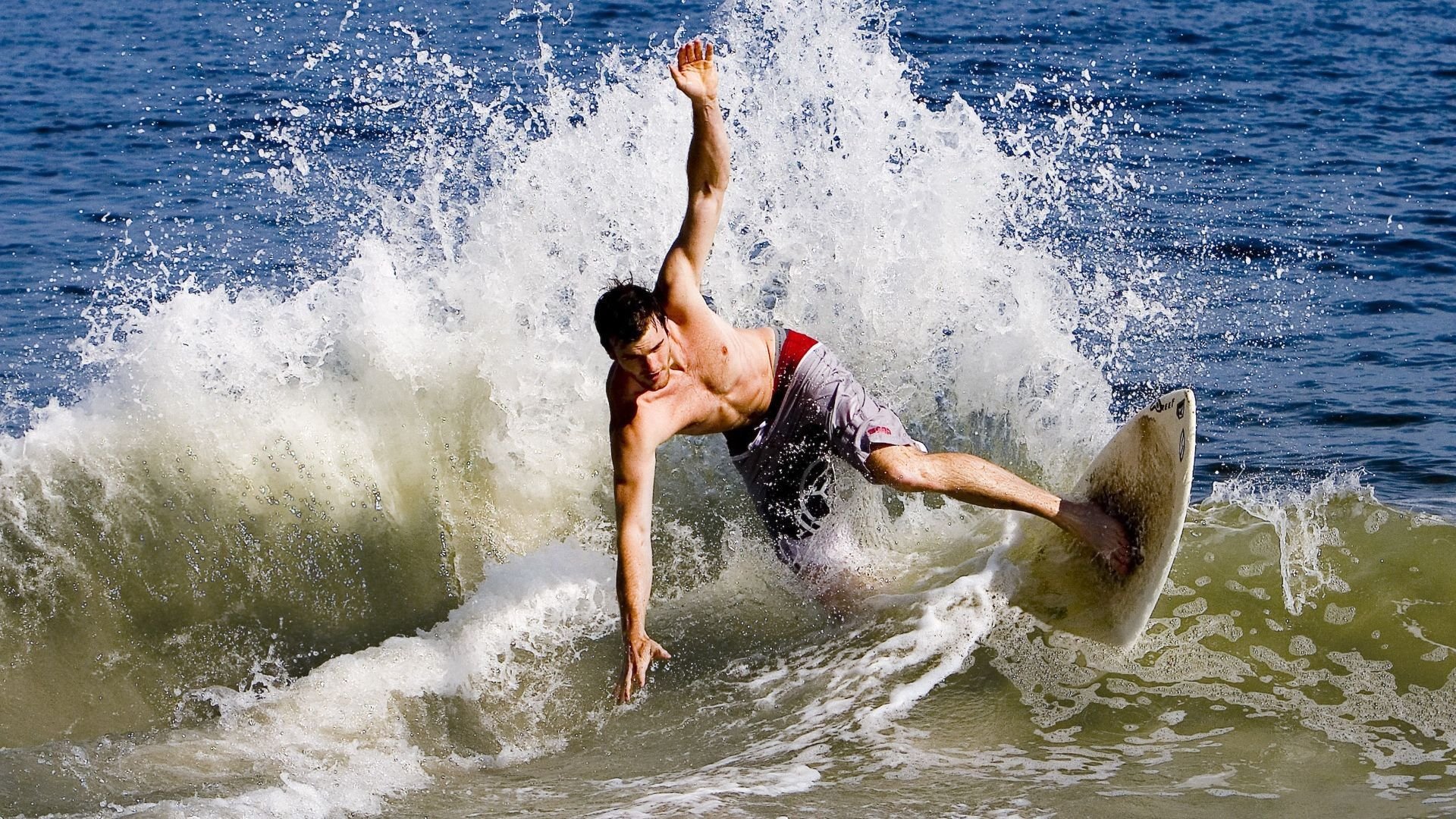 克洛普持续革新战术，带队力争历史最高荣誉